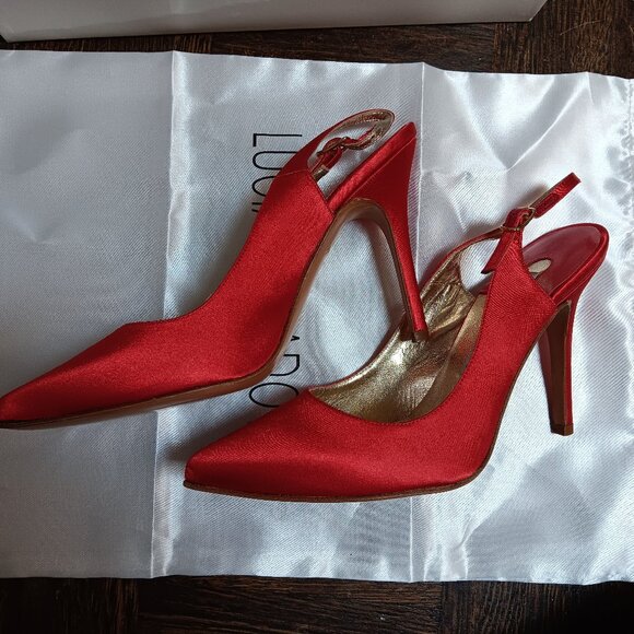Luciano Padovan - Italian Designer Red Satin stilettos leather sole NIB - Picture 1 of 9